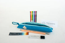 With Travel Art Tools