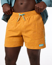 M Brinco 5" Short